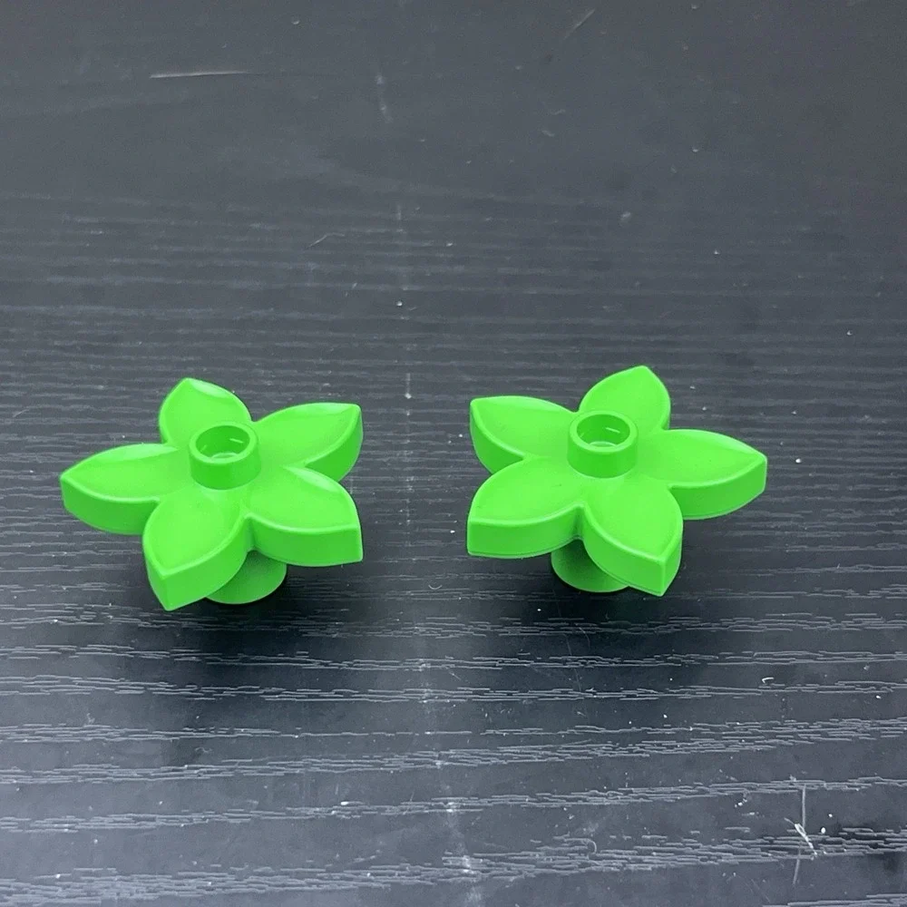 LEGO DUPLO Green Plant Flower Replacement Parts Lot of 2 Genuine LEGO Pieces